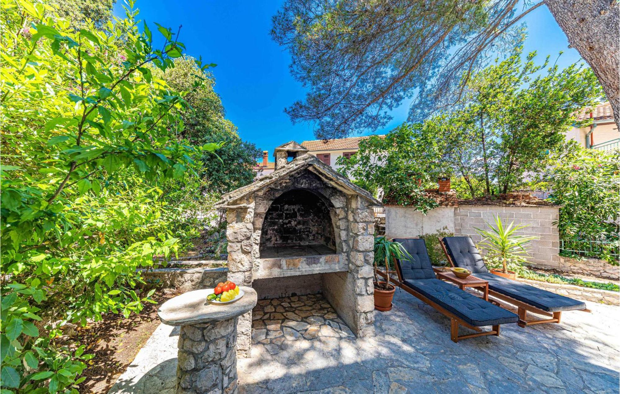 3 Bedroom Lovely Home In Jadrija Quarto foto